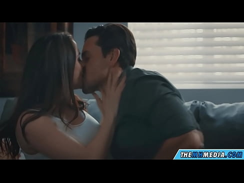 ❤️ एक चांगला busty आई सह रोमँटिक सेक्स ❤️ आमच्याकडे ❌️